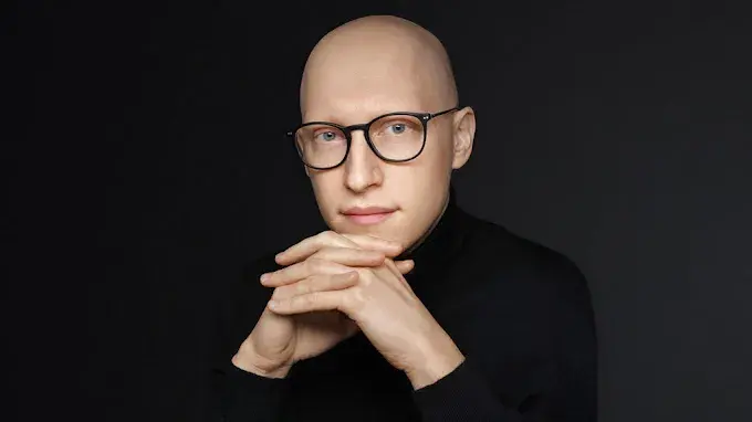 Picture of Dr Gary Linkov